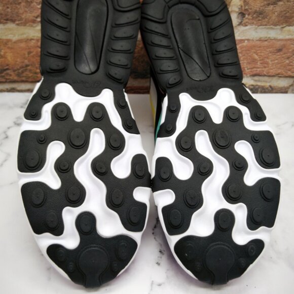 Nike Air Max 270 React SE 'Geometric Abstract' - Picture 4 of 5